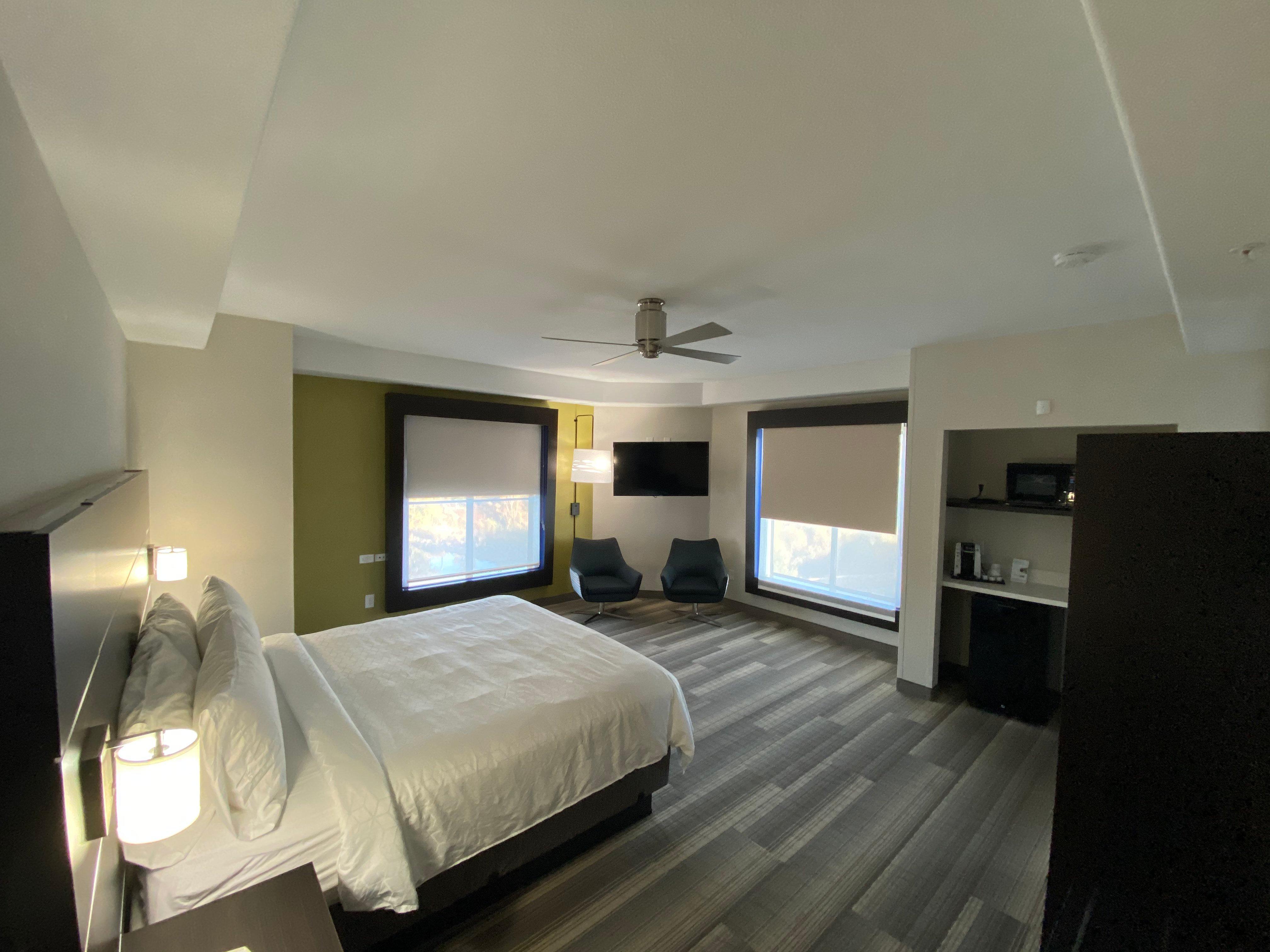 Holiday Inn Express Hotel & Suites El Dorado Hills By Ihg Exterior photo
