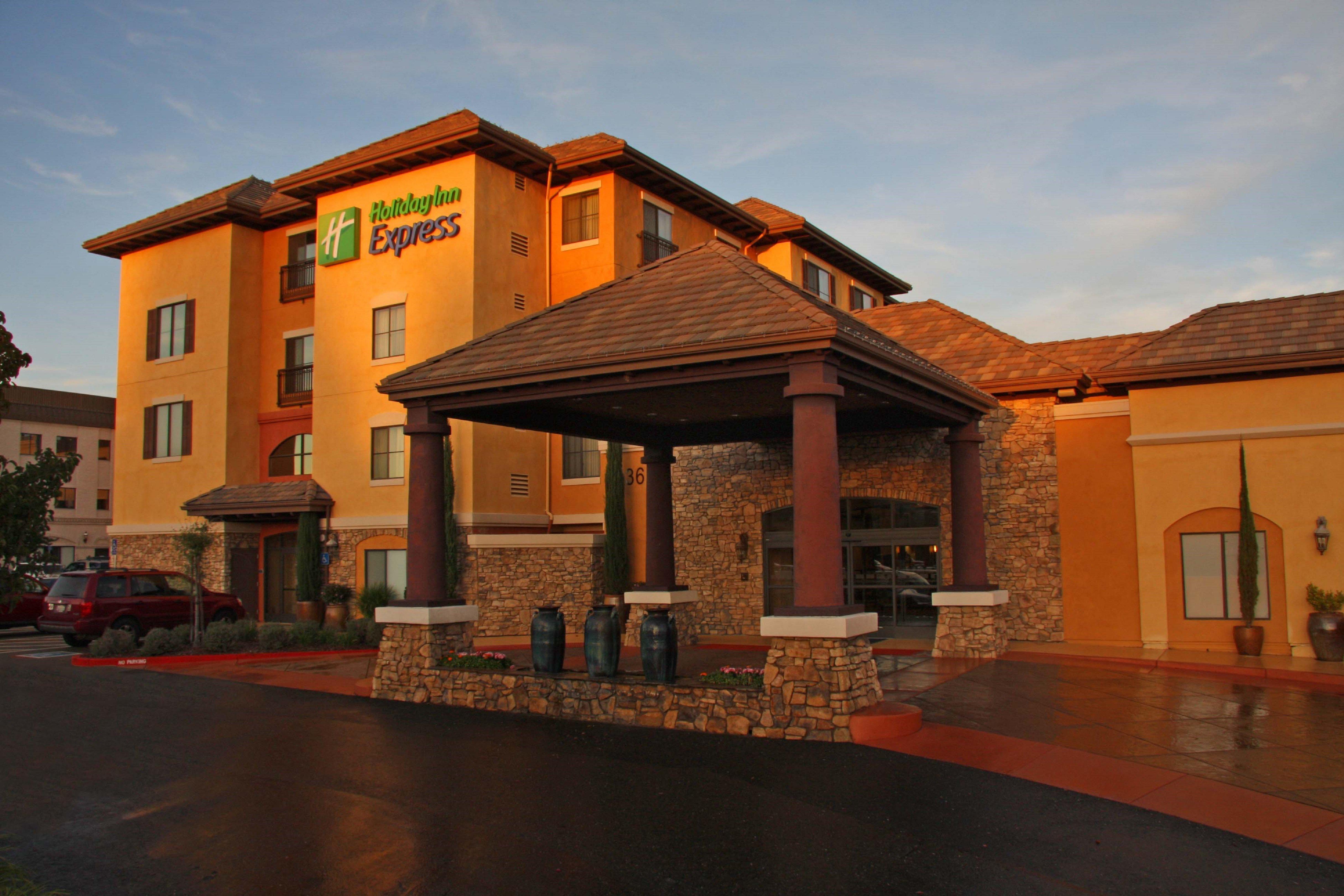Holiday Inn Express Hotel & Suites El Dorado Hills By Ihg Exterior photo